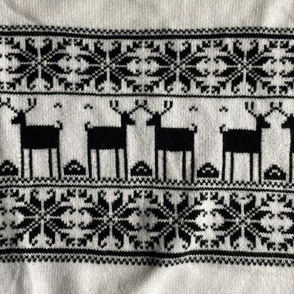 Repartee White & Black Reindeer & Snowflake Sweater - Picture 4 of 5
